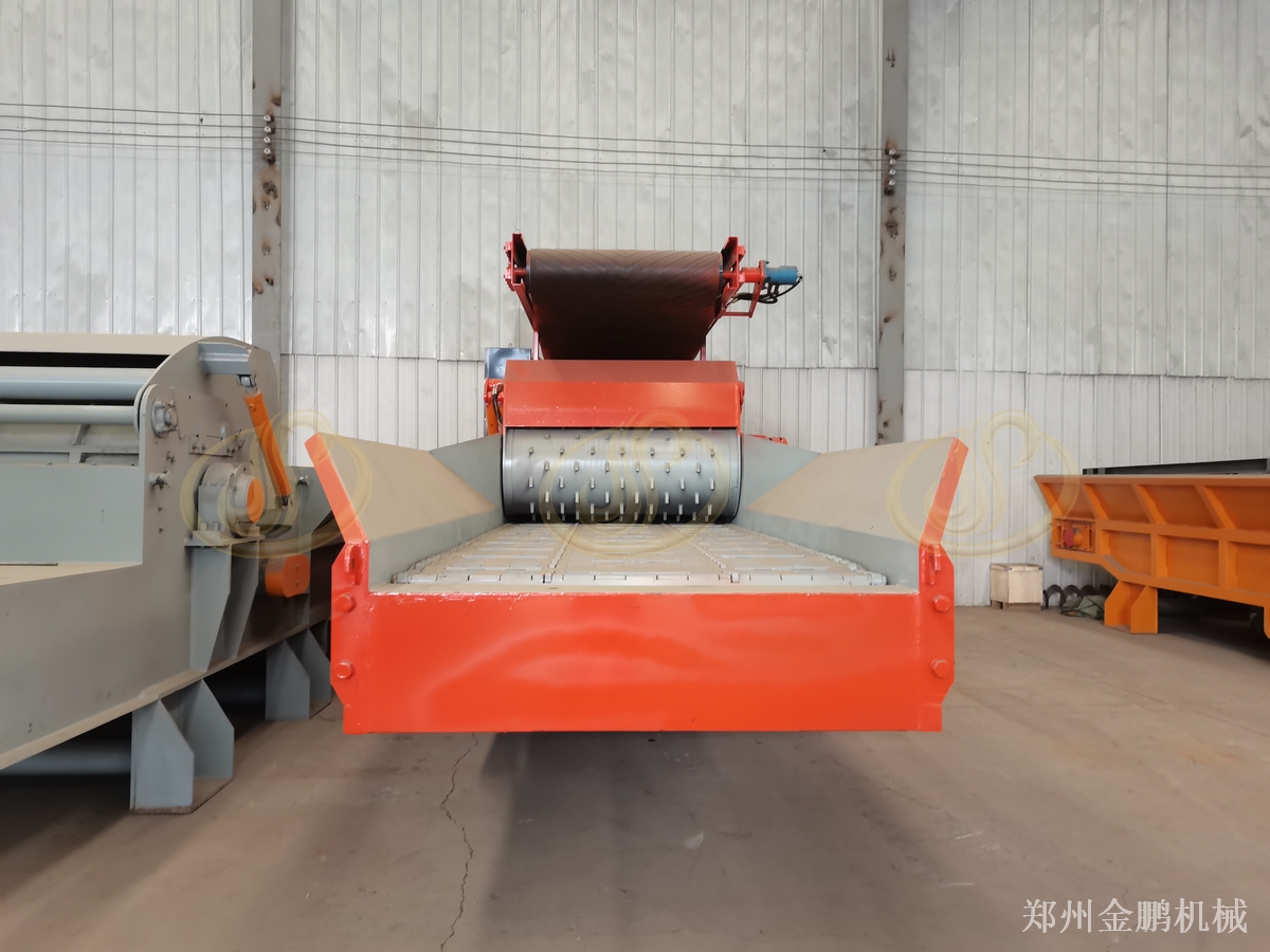 郑州金鹏大型移动式树木粉碎机在生物质电厂燃料预粉碎中的应用