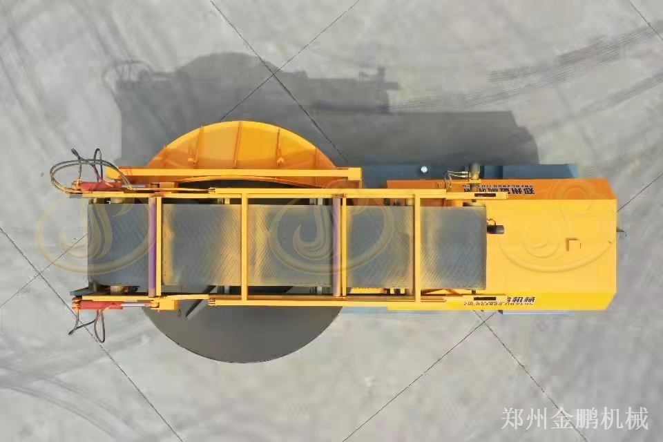 郑州金鹏大型原木破碎机实现高产量连续预粉碎处理