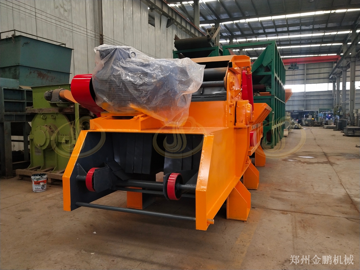 郑州金鹏木质粉碎机用于废旧木材破碎减容