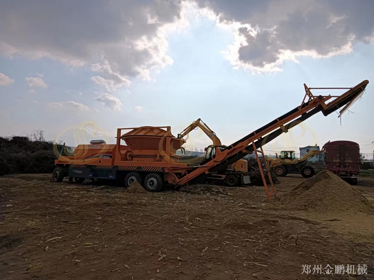郑州金鹏树木粉碎设备用于大尺寸树木来料破碎
