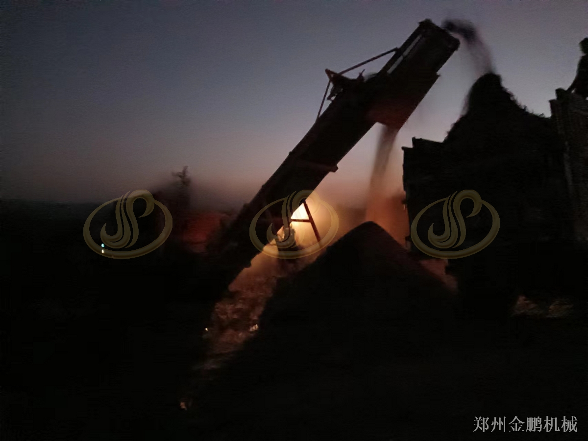 郑州金鹏树根粉碎机处理大尺寸硬质木料